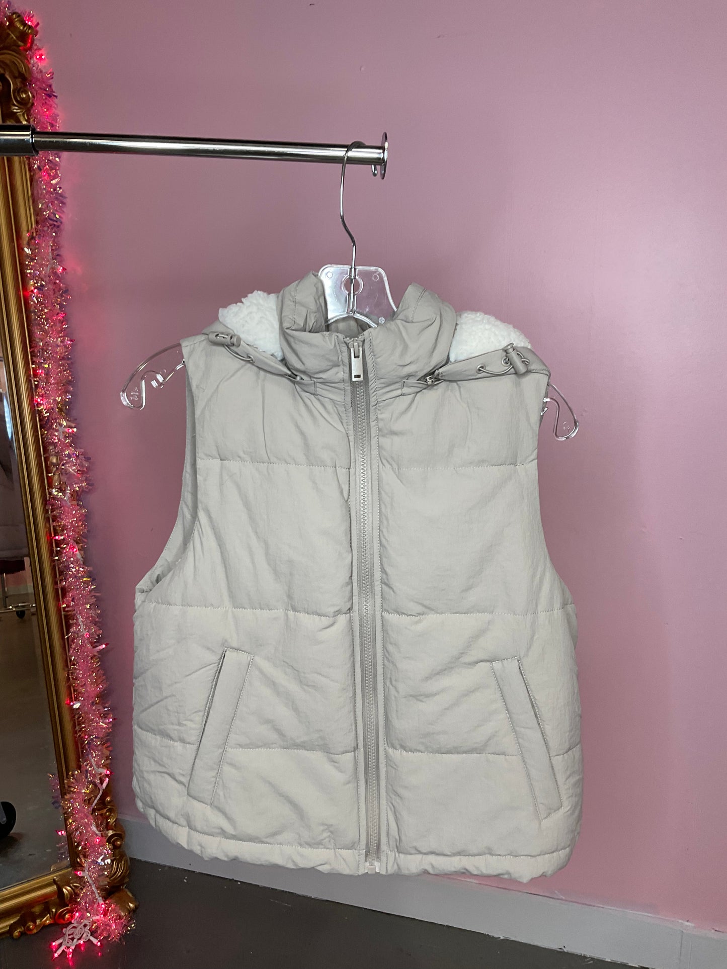 Stone puffer vest