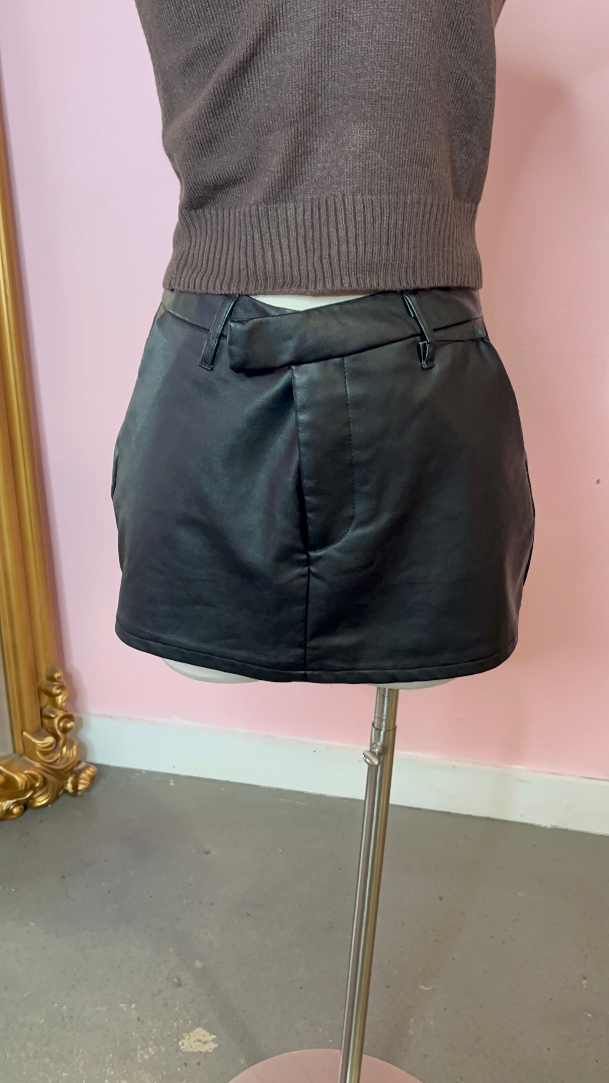 Raven Fall Skort