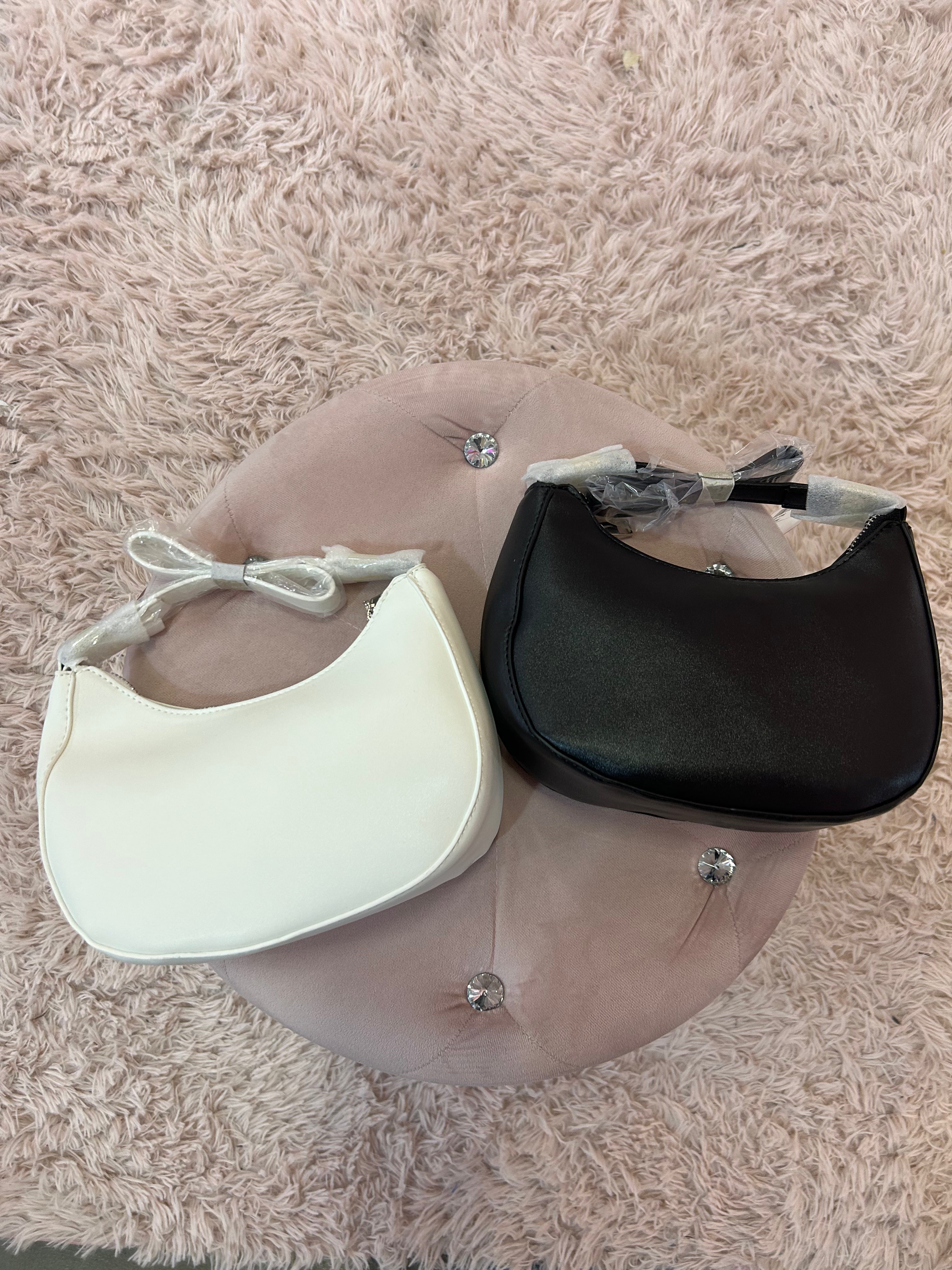 Ava purse